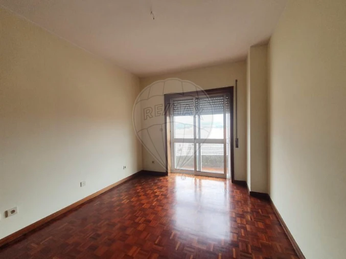Apartamento T3 para Venda em Rio Tinto Foto 17