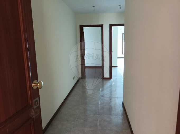 Apartamento T3 para Venda em Rio Tinto Foto 6