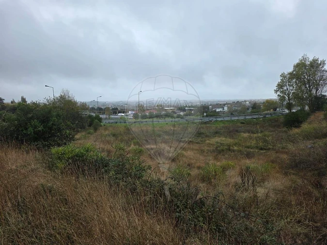 Terreno para Venda em Almargem do Bispo, Pêro Pinheiro e Montelavar Foto 4