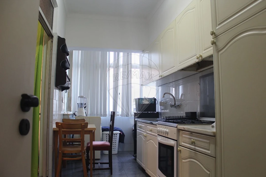 Apartamento T1 para Venda em Algueirão-Mem Martins Foto 1