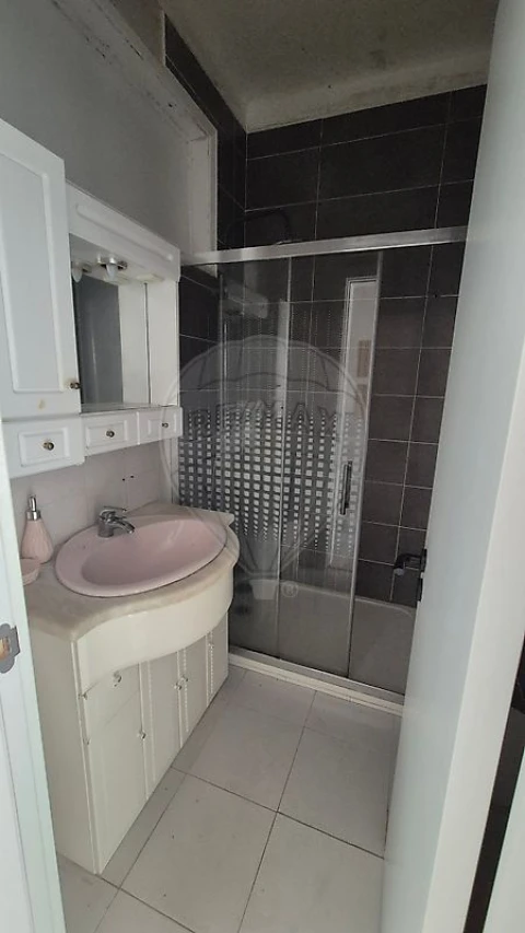 Apartamento T1 para Venda em Algueirão-Mem Martins