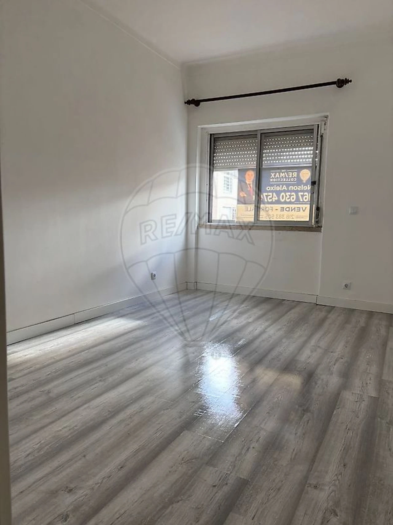 Apartamento T1 para Venda em Algueirão-Mem Martins Foto 7