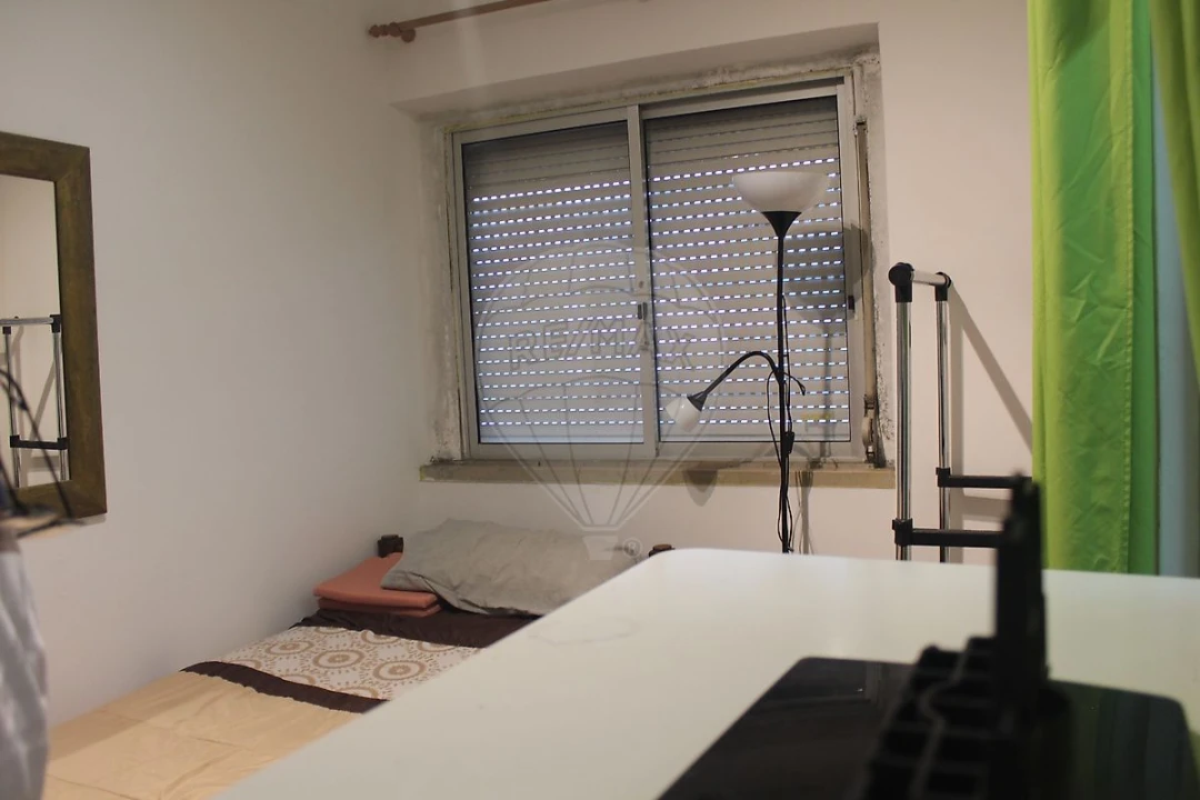 Apartamento T1 para Venda em Algueirão-Mem Martins Foto 14