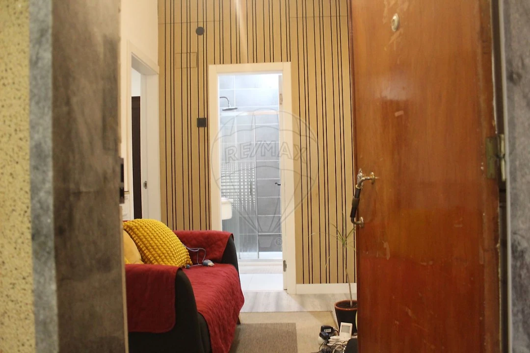 Apartamento T1 para Venda em Algueirão-Mem Martins Foto 4