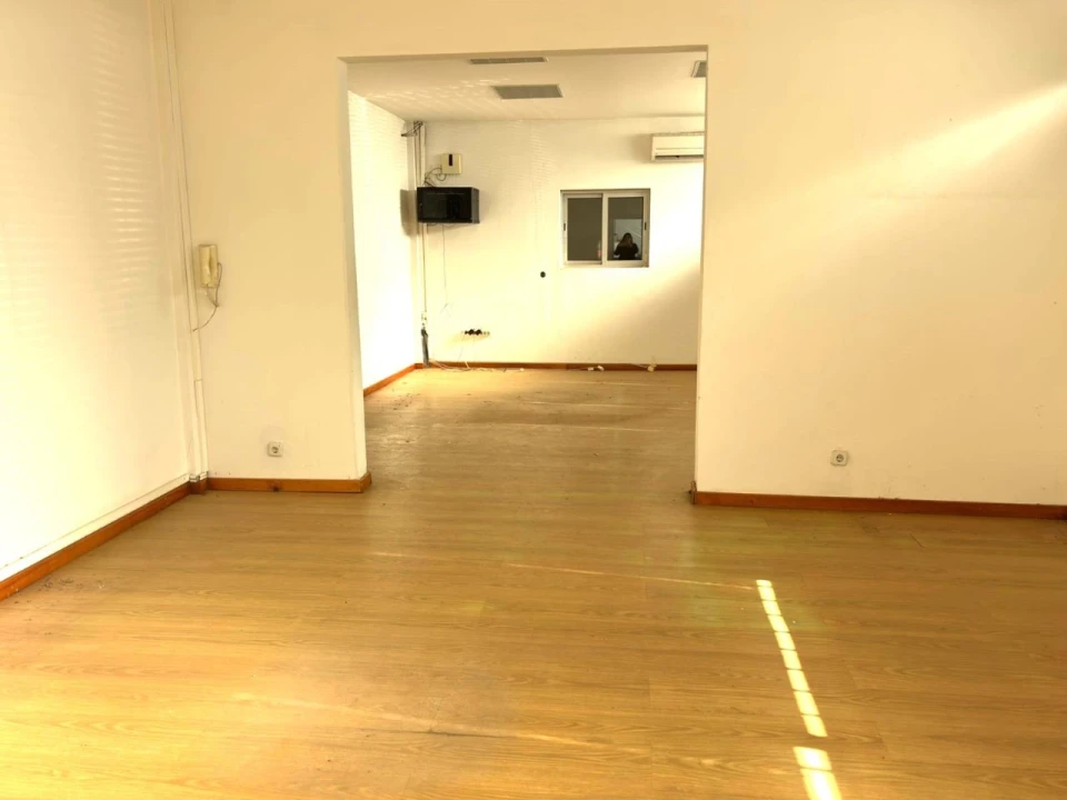 Armazém para Arrendamento em Esgueira Foto 6