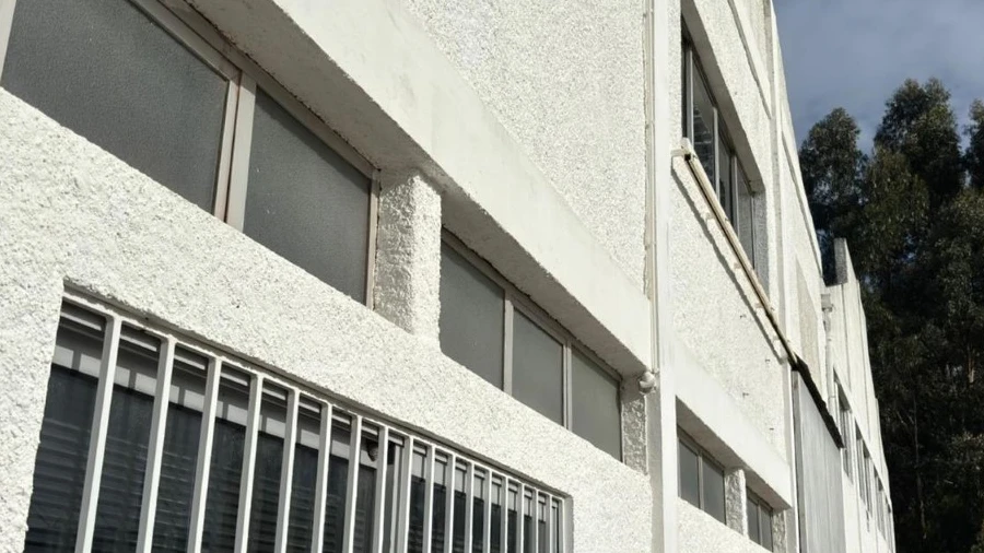 Armazém para Arrendamento em Esgueira