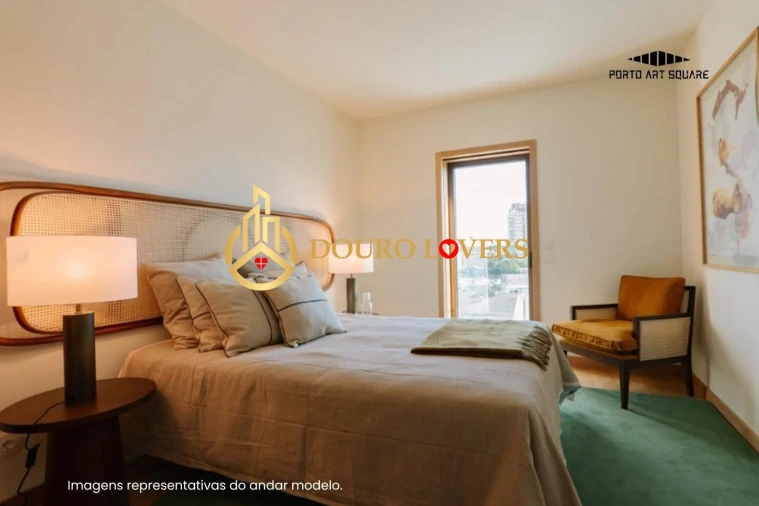 Apartamento T2 para Venda em Cedofeita, Santo Ildefonso, Sé, Miragaia, São Nicolau e Vitória Foto 2