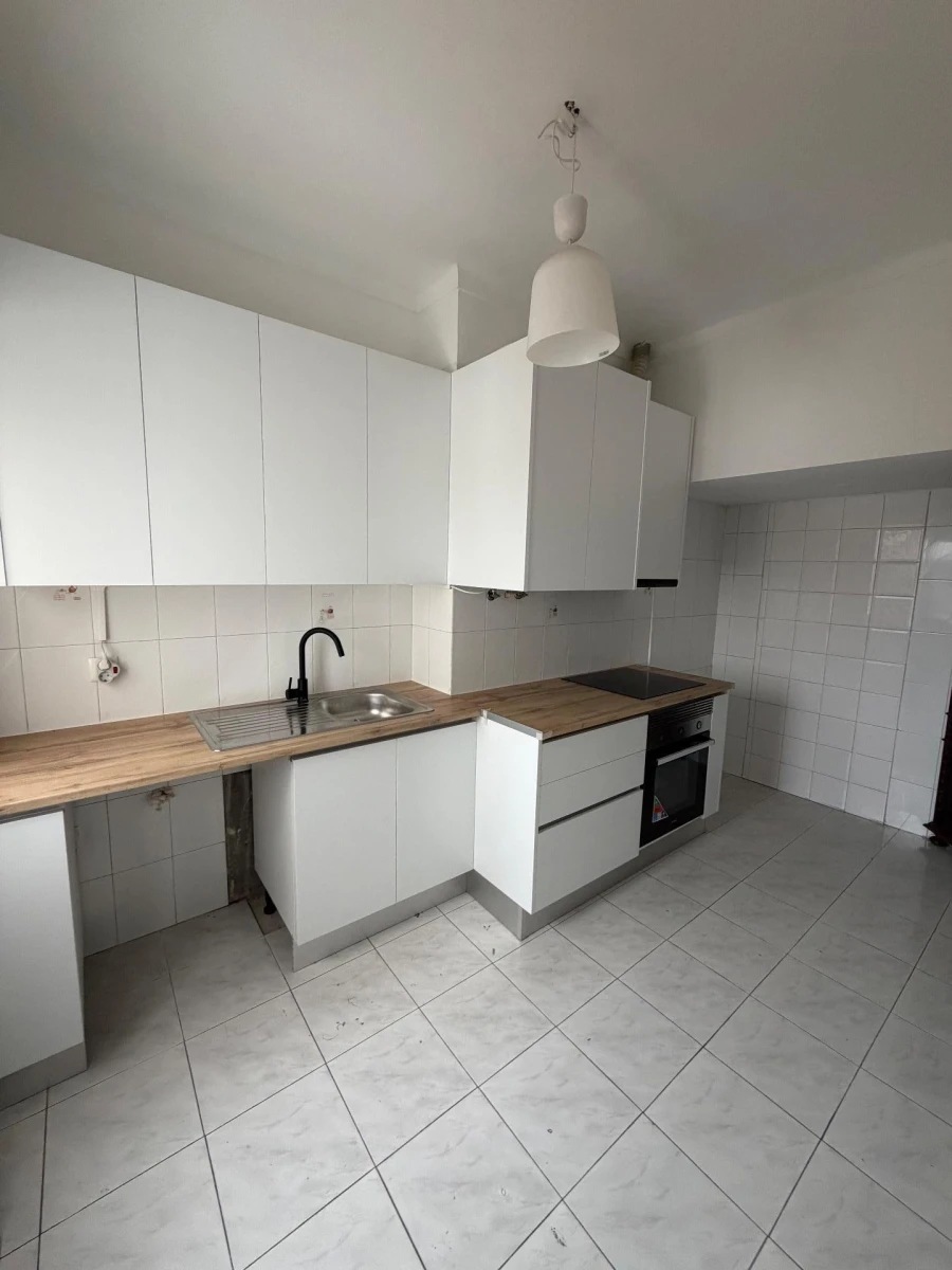 Apartamento T2 para Venda em Queluz e Belas Foto 10