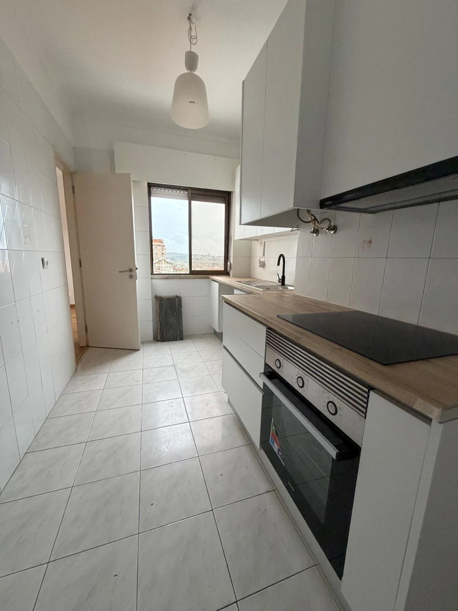 Apartamento T2 para Venda em Queluz e Belas Foto 13
