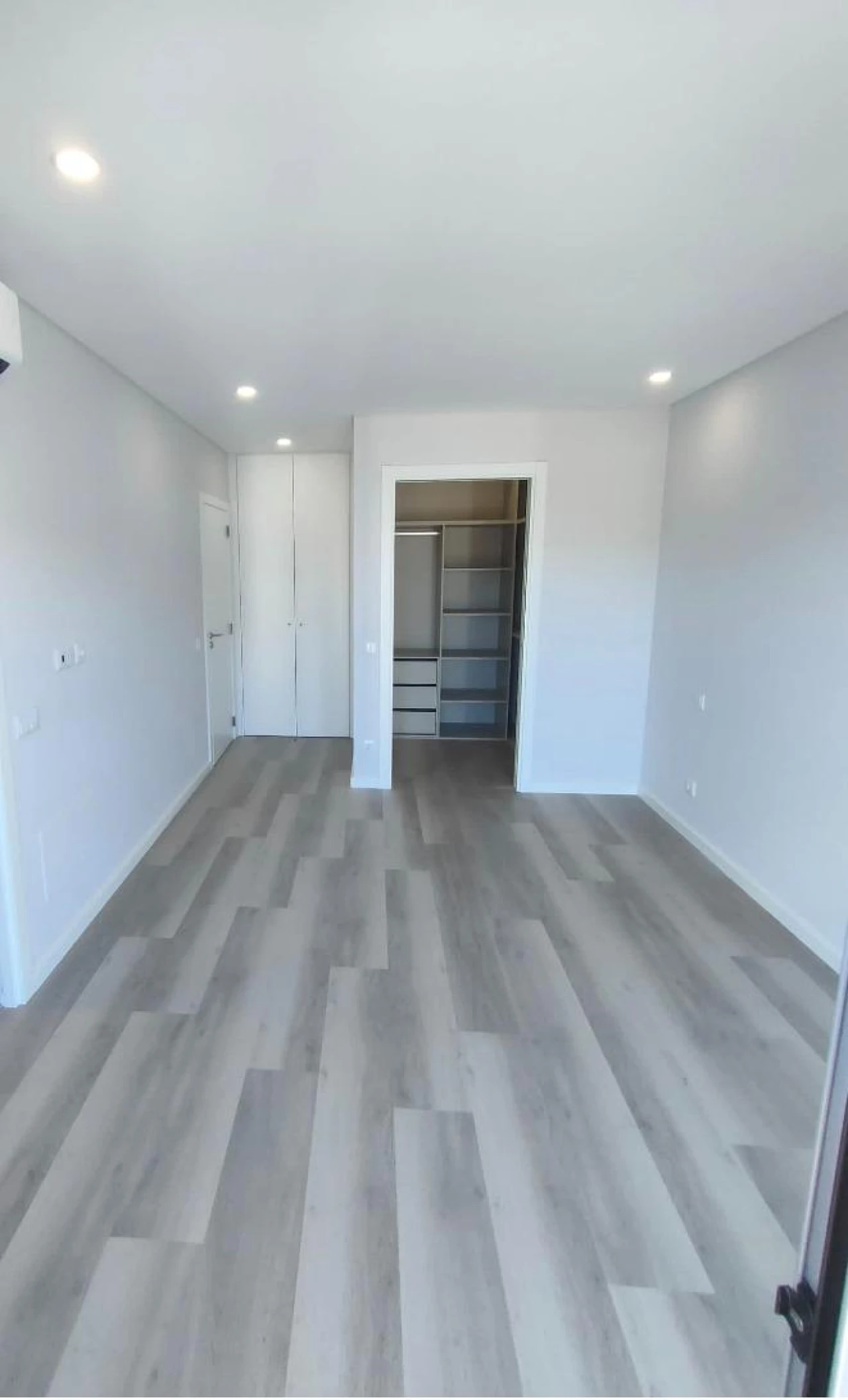 Moradia T4 para Venda em Fernao Ferro Foto 15