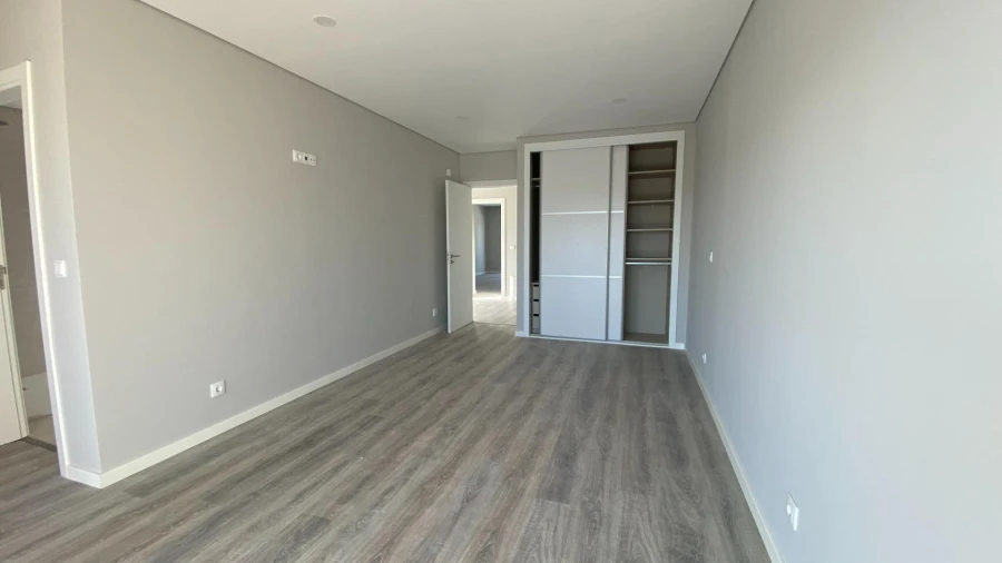 Moradia T4 para Venda em Fernao Ferro Foto 19