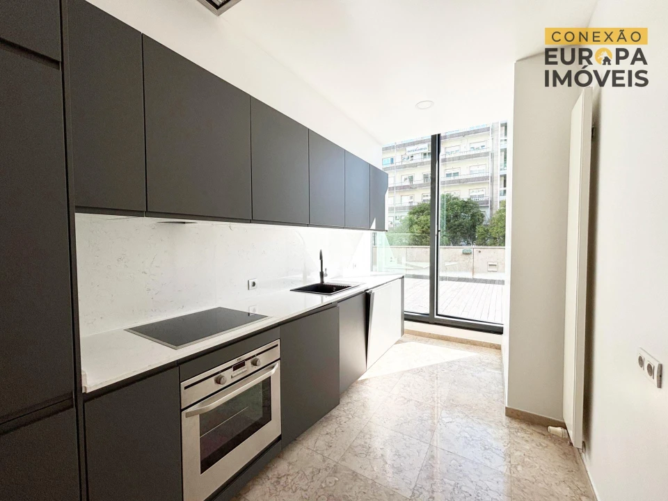 Apartamento T1 para Venda em Avenidas Novas Foto 13