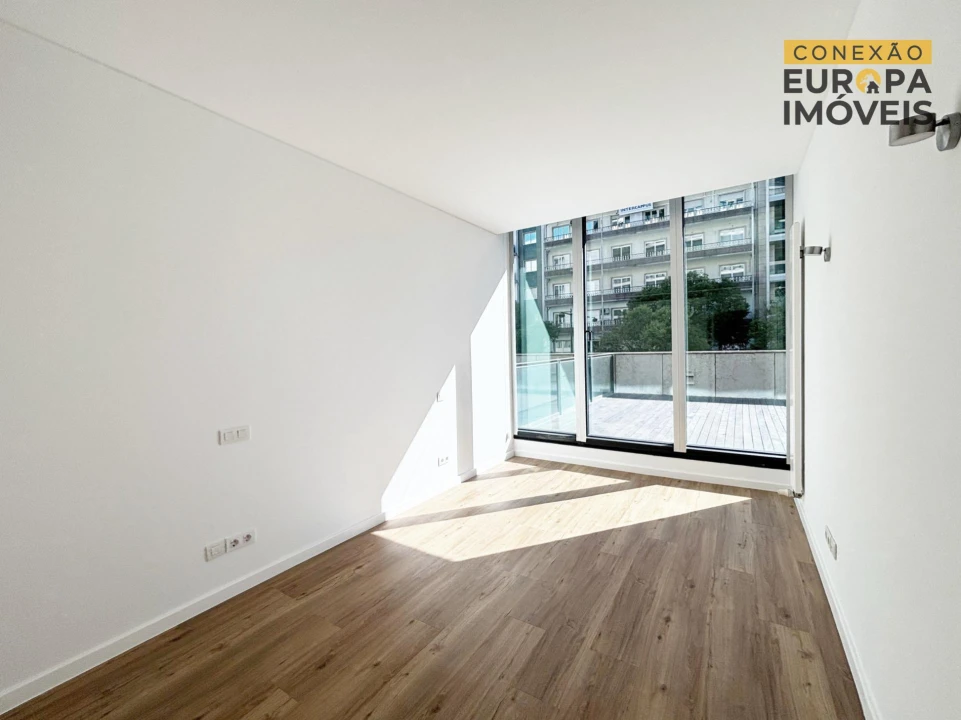 Apartamento T1 para Venda em Avenidas Novas Foto 17