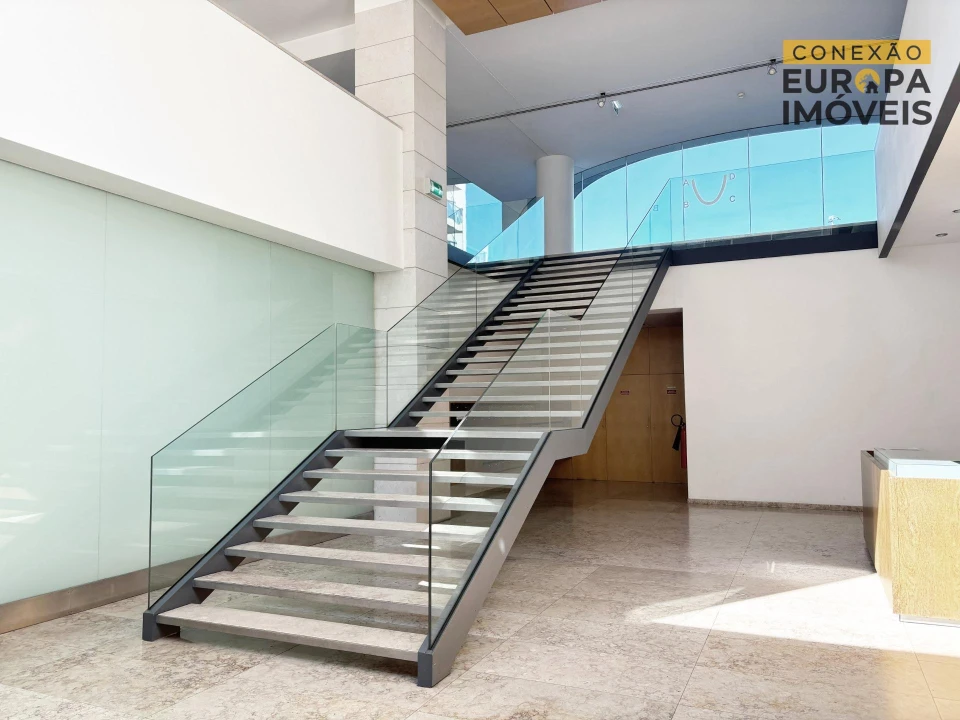 Apartamento T1 para Venda em Avenidas Novas Foto 29