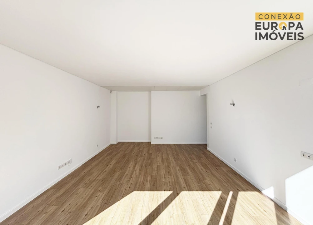 Apartamento T1 para Venda em Avenidas Novas Foto 6