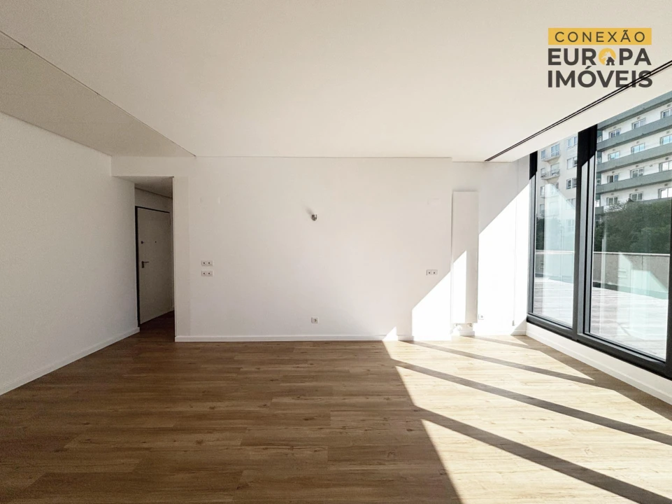 Apartamento T1 para Venda em Avenidas Novas Foto 7