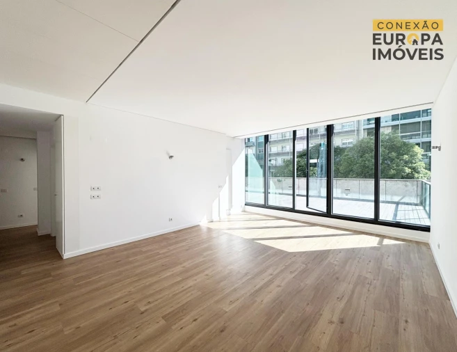 Apartamento T1 para Venda em Avenidas Novas Foto 4