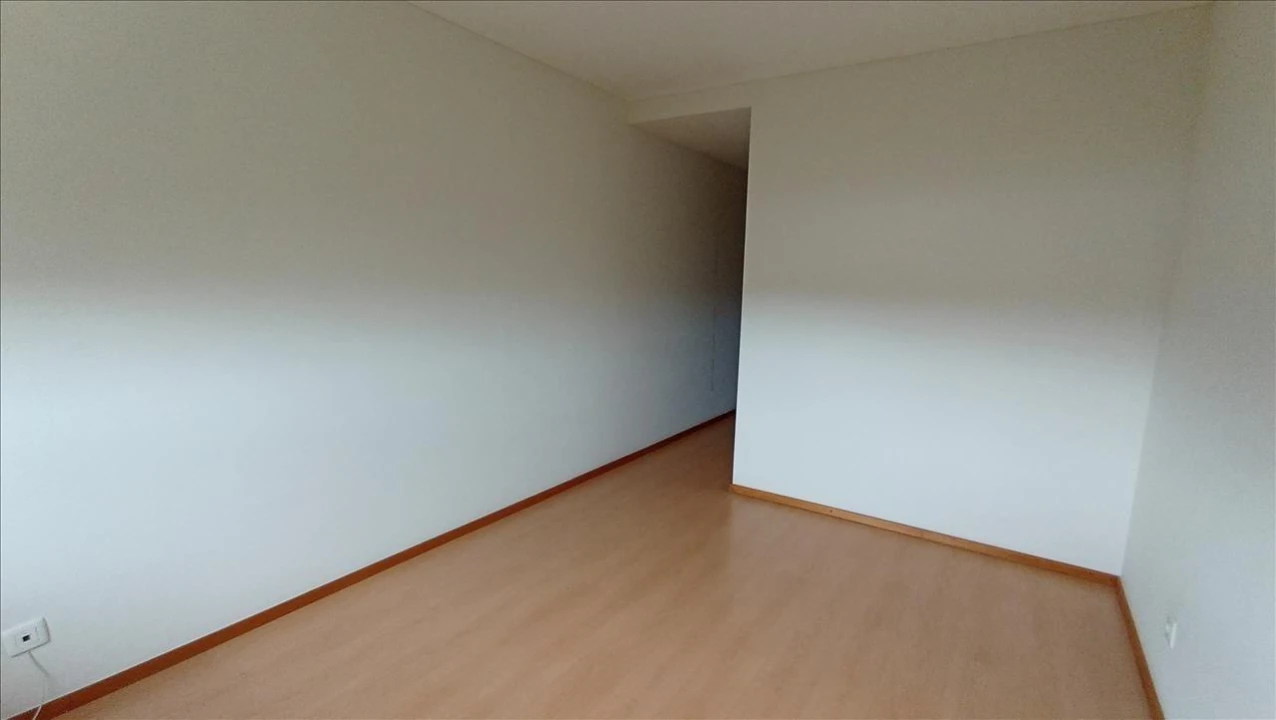 Apartamento T3 para Venda em Moreira Foto 13