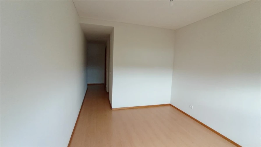 Apartamento T3 para Venda em Moreira Foto 15