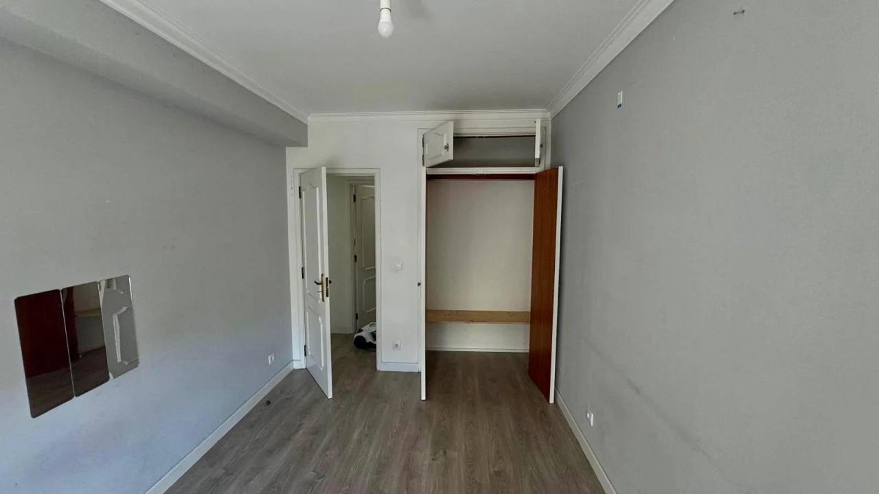 Apartamento T2 para Venda em São Vitor (Braga) Foto 9