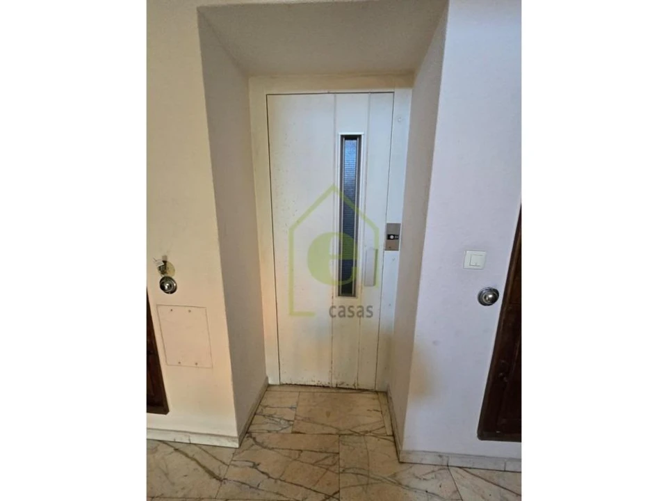 Apartamento T2 para Venda em Odivelas Foto 15