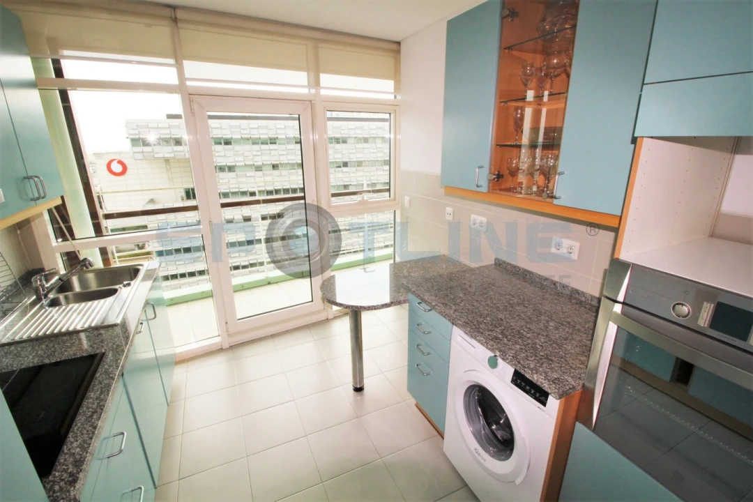 Apartamento T1 para Arrendamento em Parque das Nações Foto 18