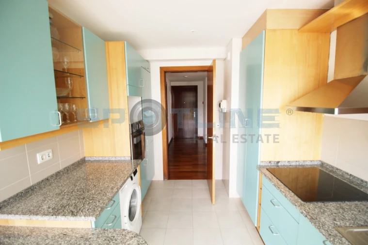 Apartamento T1 para Arrendamento em Parque das Nações Foto 15