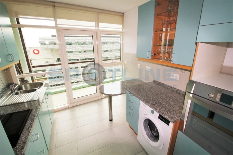 Apartamento T1 para Arrendamento em Parque das Nações Foto 18