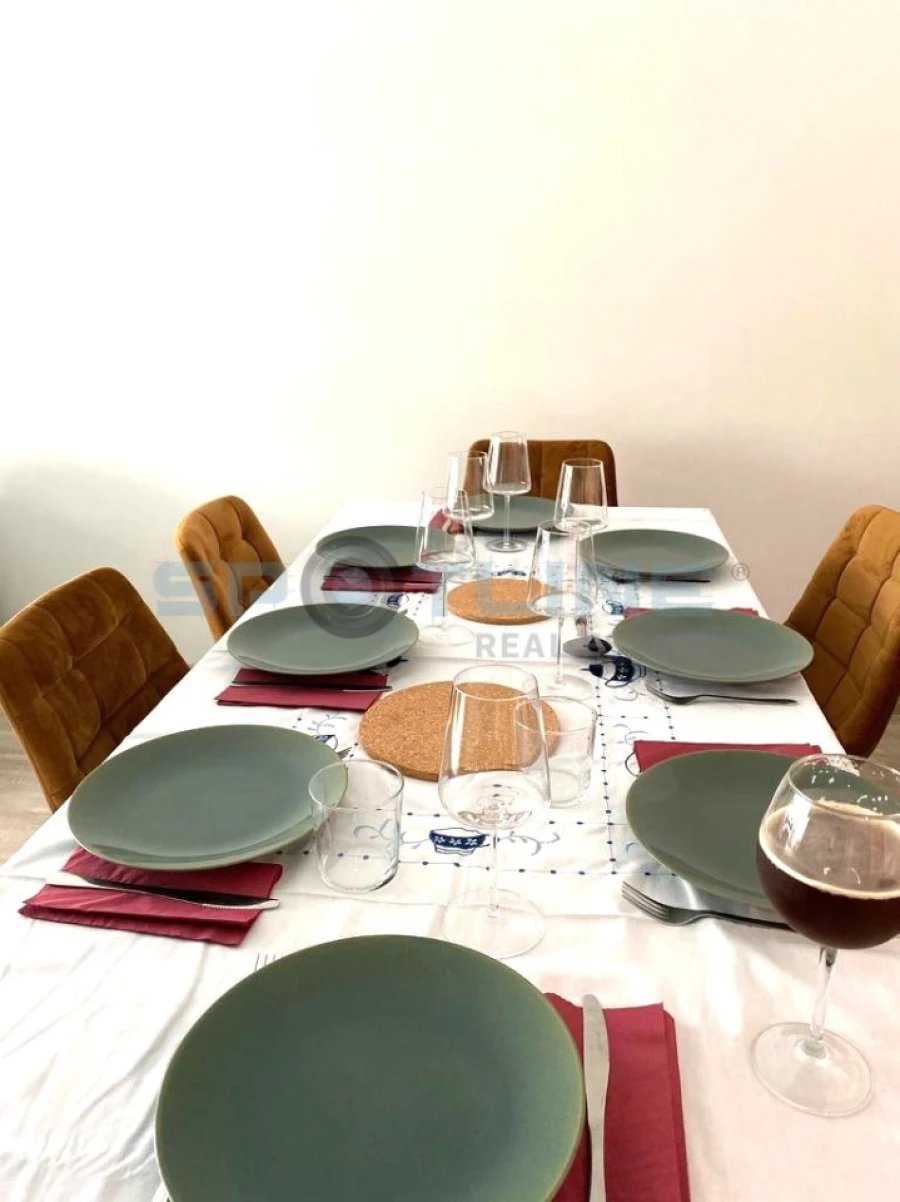 Apartamento T1 para Arrendamento em Parque das Nações Foto 5