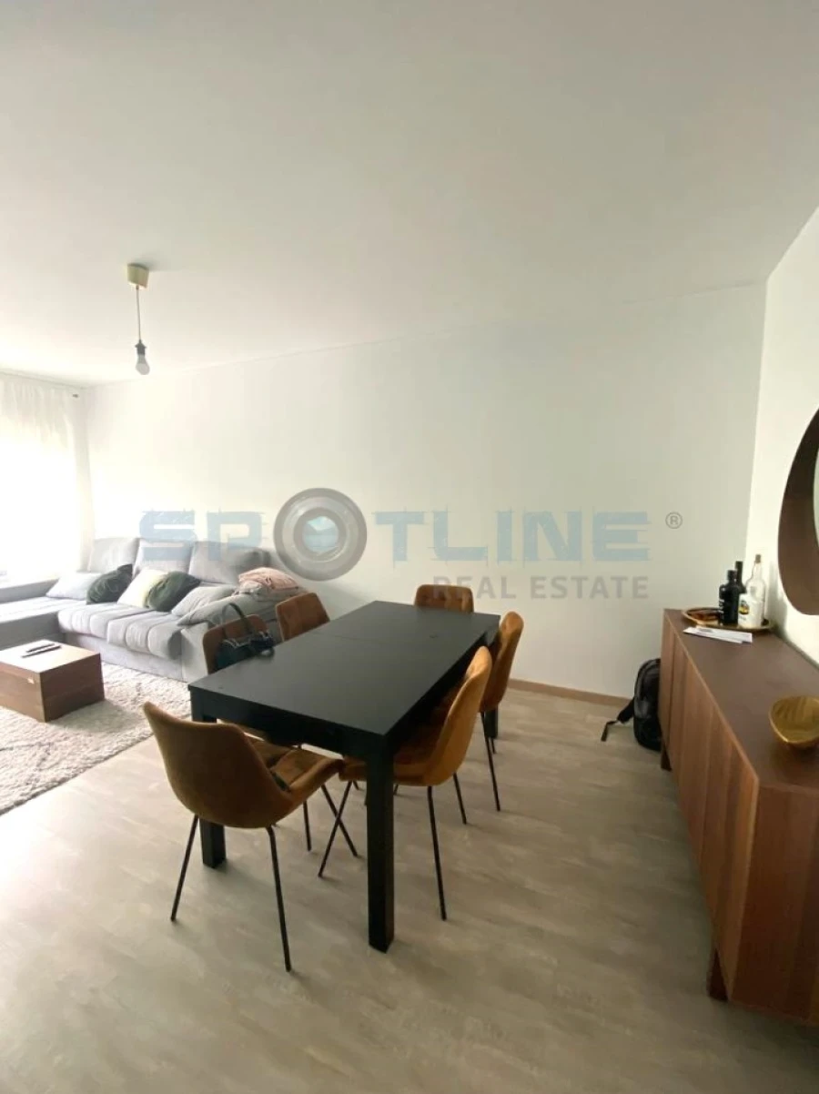 Apartamento T1 para Arrendamento em Parque das Nações Foto 2