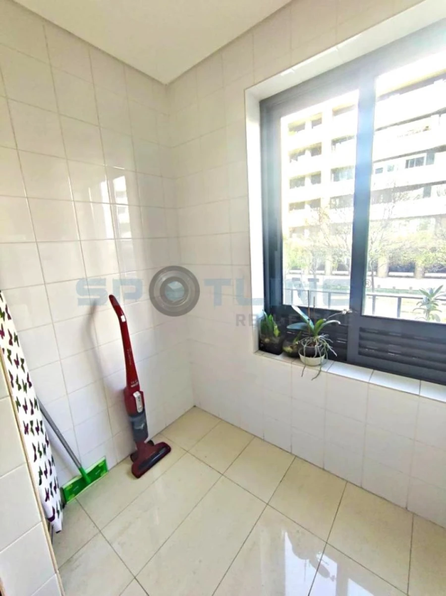 Apartamento T1 para Arrendamento em Parque das Nações Foto 16