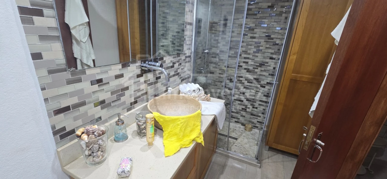 Moradia T5 para Venda em Alcains Foto 7