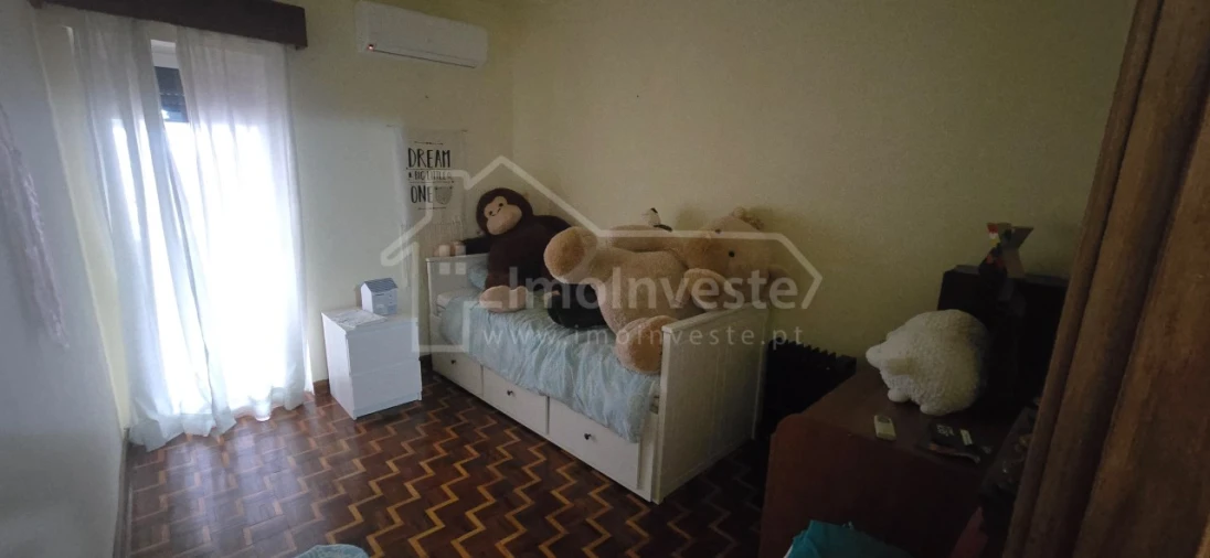 Moradia T5 para Venda em Alcains Foto 16