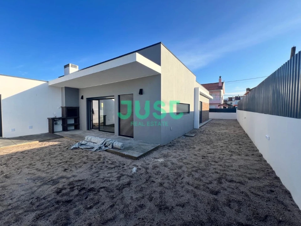 Moradia T3 para Venda em Fernao Ferro Foto 2