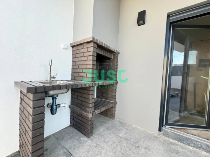 Moradia T3 para Venda em Fernao Ferro Foto 18