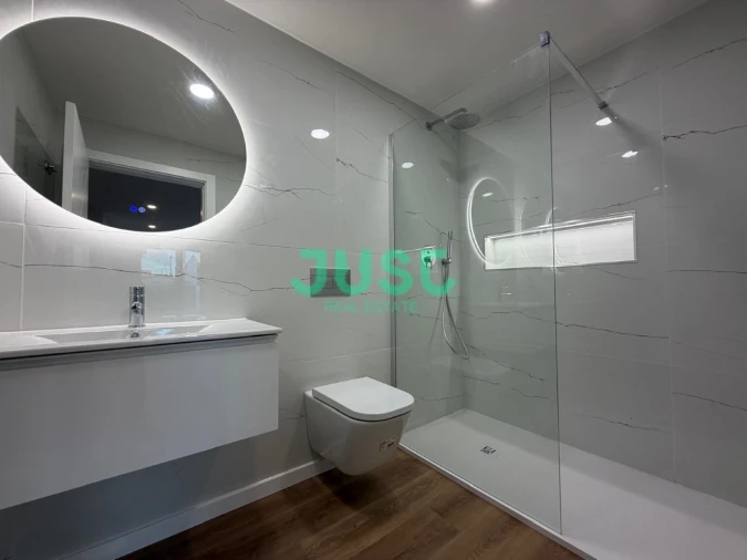 Moradia T3 para Venda em Fernao Ferro Foto 19