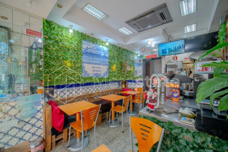 Negócio para Venda em Areeiro Foto 19