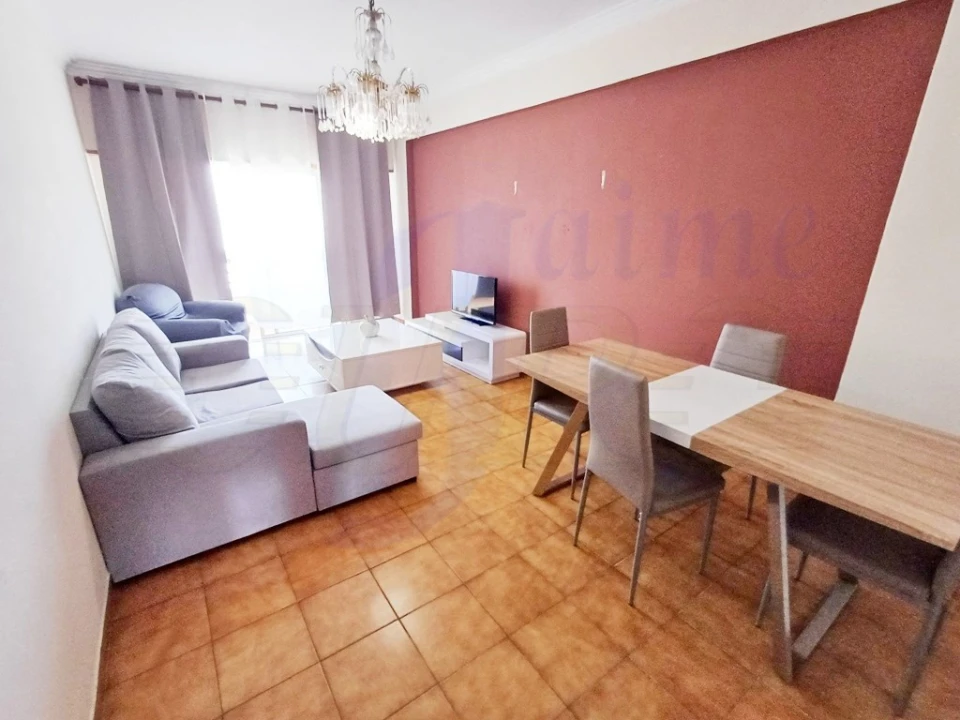 Apartamento T2 para Venda em Agualva e Mira-Sintra Foto 1