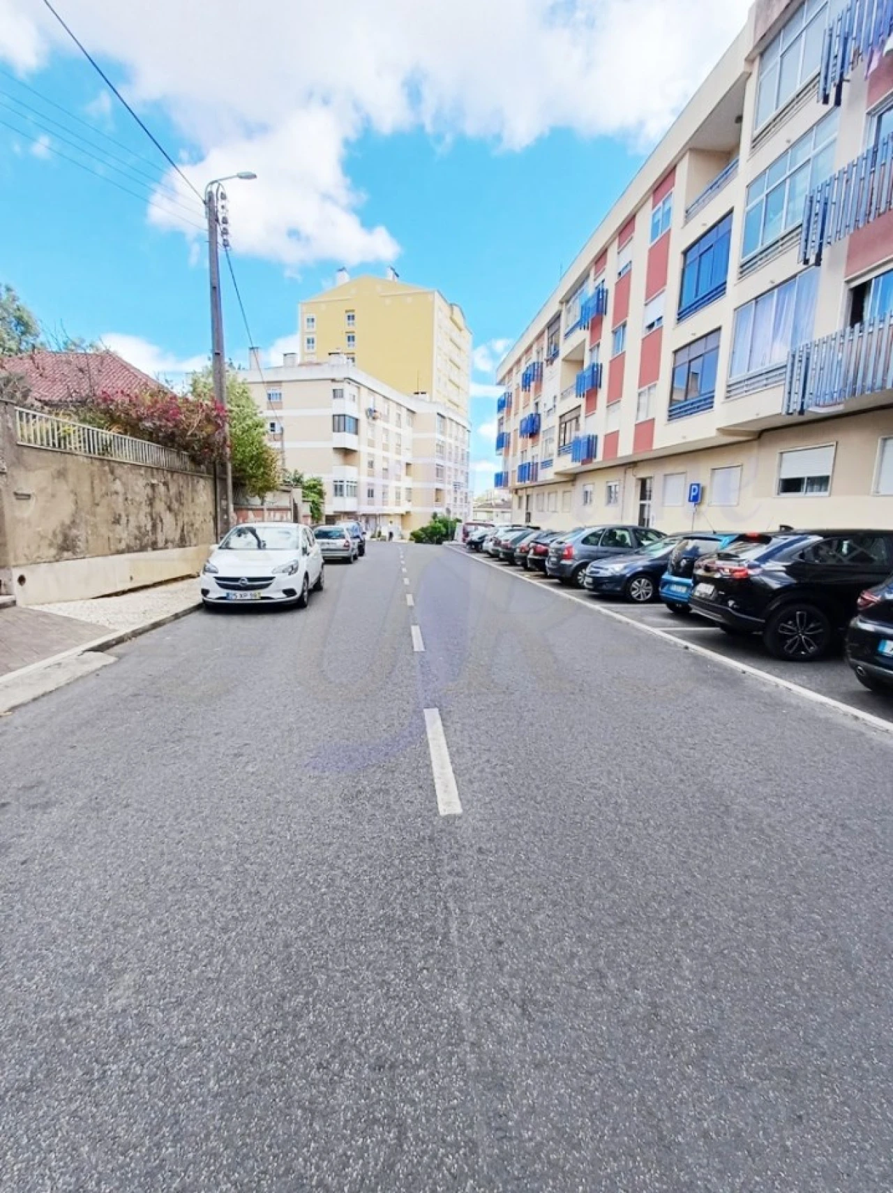 Apartamento T2 para Venda em Agualva e Mira-Sintra Foto 16