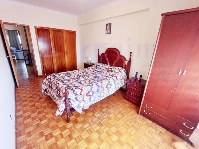 Apartamento T2 para Venda em Agualva e Mira-Sintra Foto 11