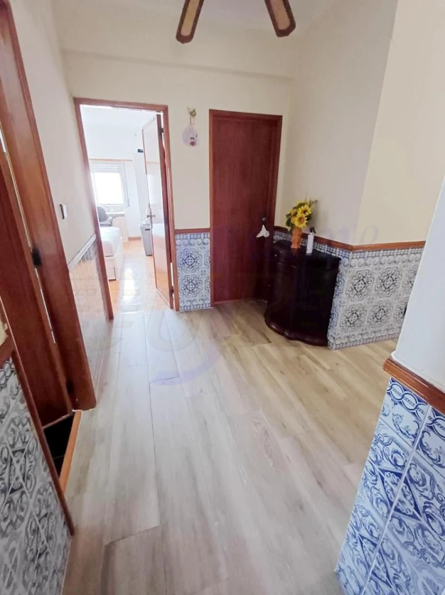 Apartamento T2 para Venda em Agualva e Mira-Sintra Foto 3