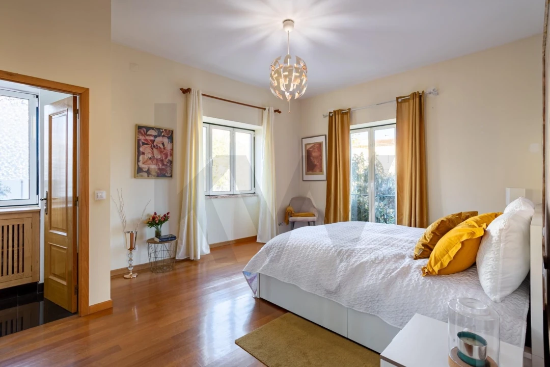 Moradia T7 para Venda em Rio de Mouro Foto 9