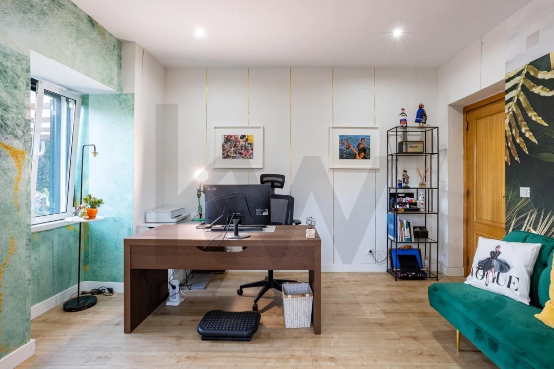 Moradia T7 para Venda em Rio de Mouro Foto 36