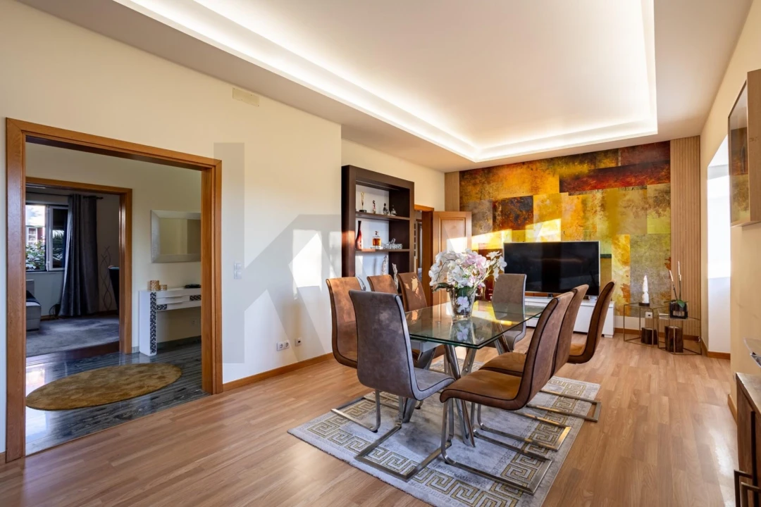 Moradia T7 para Venda em Rio de Mouro Foto 4