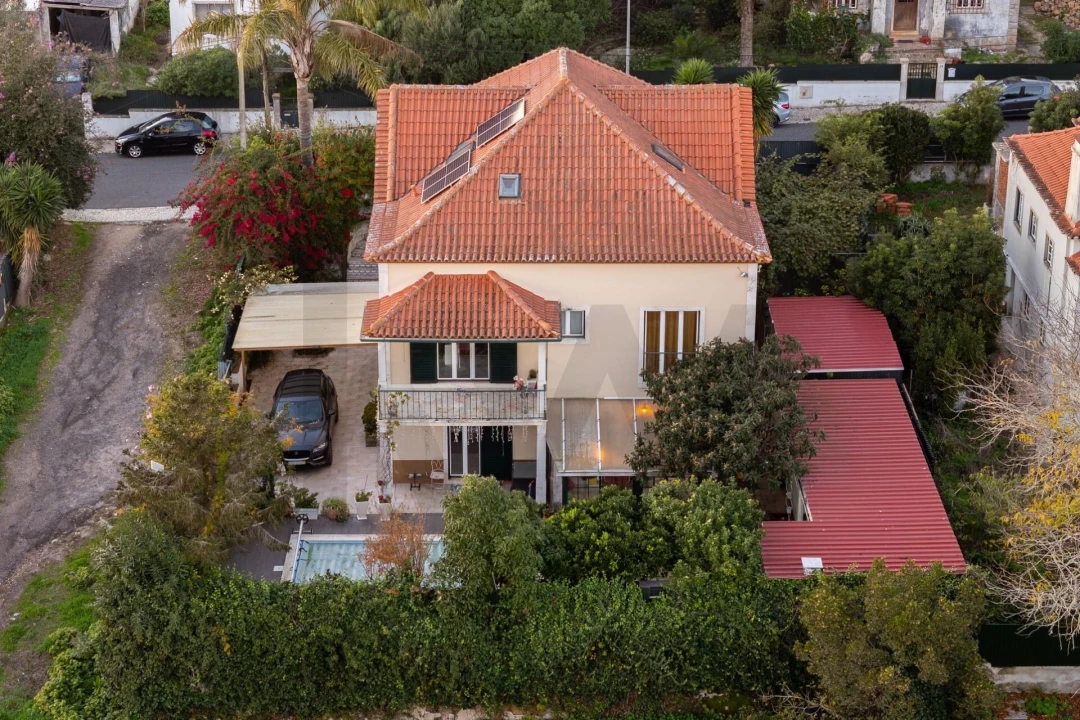 Moradia T7 para Venda em Rio de Mouro Foto 48