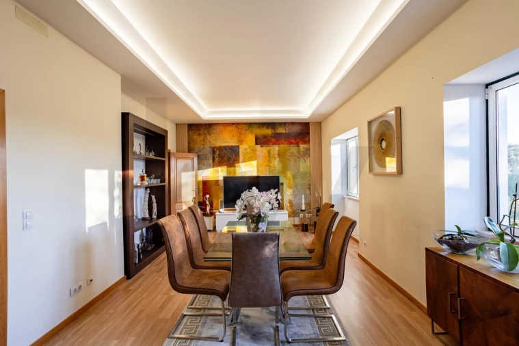 Moradia T7 para Venda em Rio de Mouro Foto 3