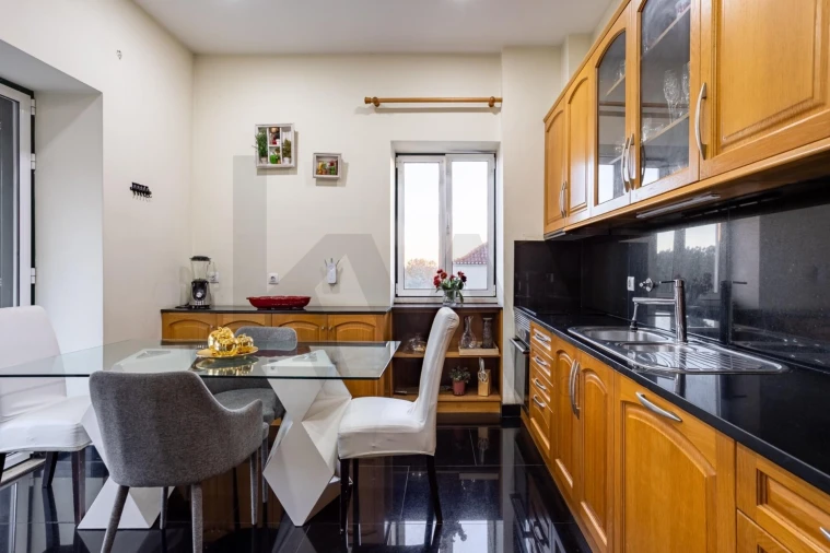 Moradia T7 para Venda em Rio de Mouro Foto 14