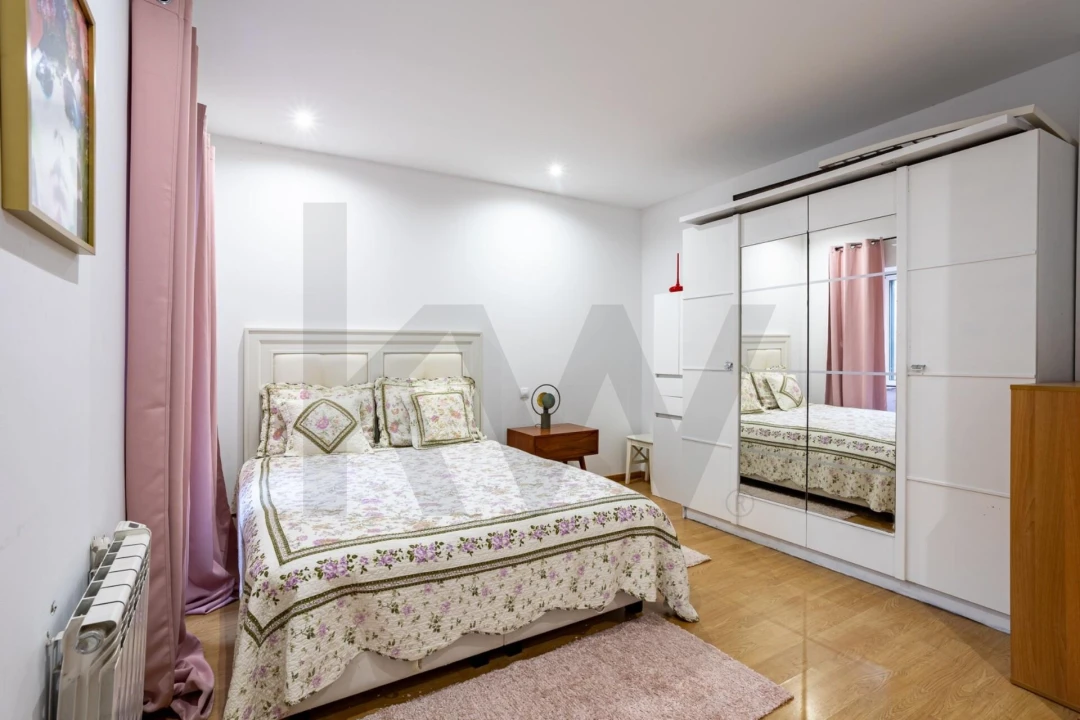 Moradia T7 para Venda em Rio de Mouro Foto 32