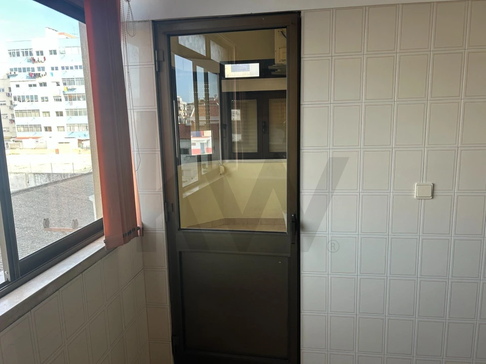 Apartamento T2 para Arrendamento em Almada, Cova da Piedade, Pragal e Cacilhas Foto 20