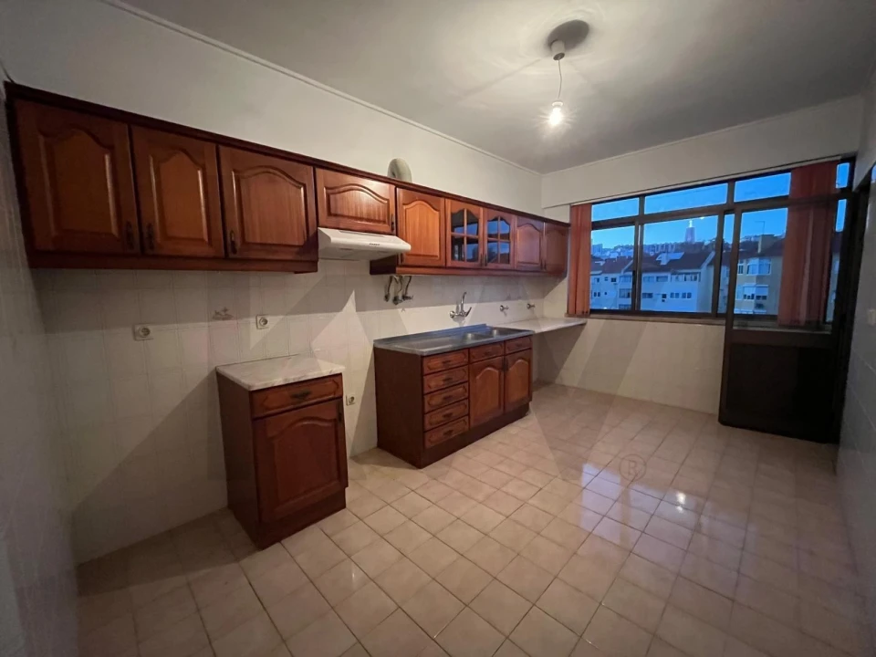 Apartamento T2 para Arrendamento em Almada, Cova da Piedade, Pragal e Cacilhas Foto 10